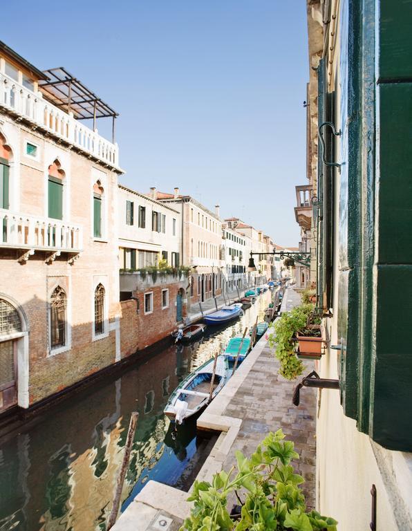 Casa Rezzonico Bed and Breakfast Venedig Exteriör bild