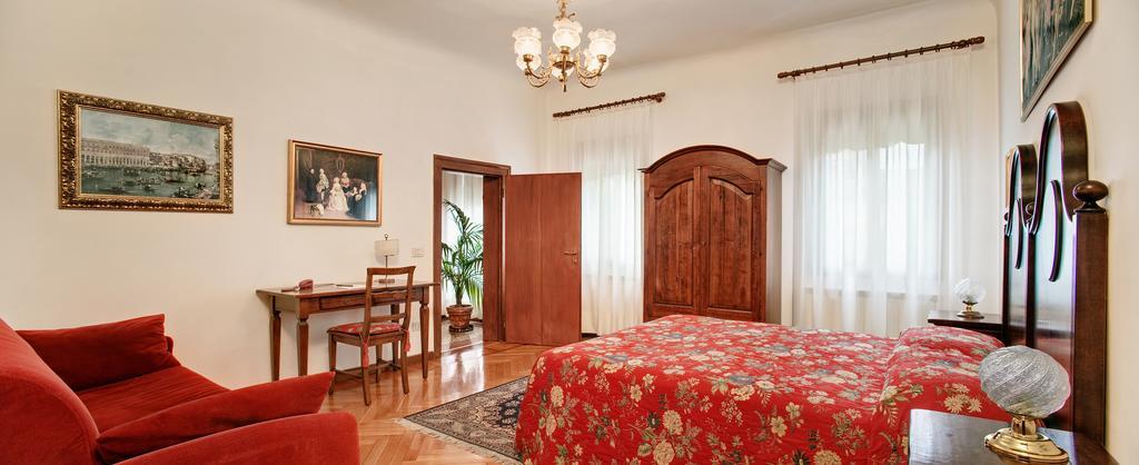 Casa Rezzonico Bed and Breakfast Venedig Exteriör bild