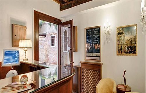 Casa Rezzonico Bed and Breakfast Venedig Exteriör bild